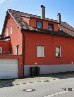 Schönes Zweifamilienhaus in Hülben (LK Reutlingen) - Hülben