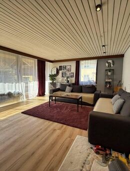 Einfamilienhaus mit besonderem Baustil in schöner, ruhiger Lage! - Rottweil