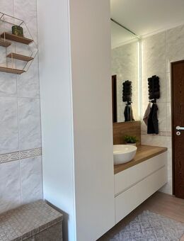 Badezimmermöbel modern, gepflegt, funktional - Ahlen