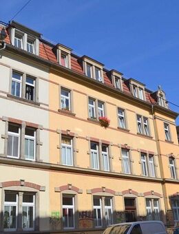 Purer Altbau- Charme - 3 Raum Altbauwohnung mit Kachelofen - Dresden