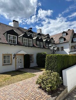 Großzügige Maisonette-Wohnung mit Dachterrasse und Loggia in bevorzugter Lage - Schwaig (Nürnberg)