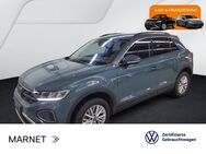 VW T-Roc, 1.0 TSI Life AppConnect Park, Jahr 2023 - Bad Nauheim