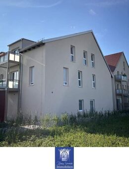 Erstbezug! Modern sanierte 2-Zimmerwohnung unterm Dach sucht perfekten Mieter! - Arnsdorf