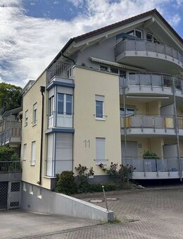 Großzügige, frei verfügbare 2-Zi-ETW mit EBK, Balkon mit Gartenfeeling, Aufzug & TG-Platz - Gundelf. - Gundelfingen