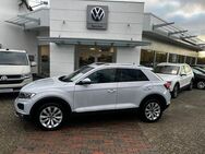 VW T-Roc, 2.0 TSI OPF Sport, Jahr 2022 - Pasewalk