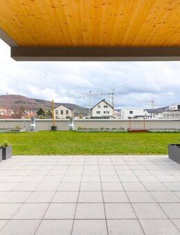 Moderner Wohntraum im Reihenhaus: stilvolles Ambiente, private Gartenidylle & helle Räume - Aalen