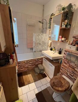 CORDULA IMMOBILIEN - 4 Raumwohnung mit Balkon im 1.OG kaufen - cordula 2221 - Erfurt