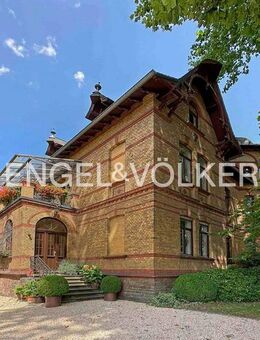 Arbeiten und Wohnen: Historische Gründerzeitvilla im Park - Neuwied