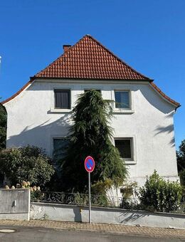Zentral wohnen, ruhig leben ... Charmantes Einfamilienhaus mit Garten! - Obernburg (Main)