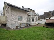 Zweifamilienhaus in Hennef sehr gute ruhige Lage 3 Bäder Kamin Erker 2 Balkone Garten Garage - Hennef (Sieg)