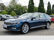 VW Passat Variant, 2.0 TDI Elegance LM18, Jahr 2022 - Duisburg