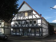 Schmuckes Fachwerkhaus/Bauernhaus in guter Lage - Reinhardshagen