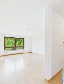 Toll geschnittene 3-Zimmer Wohnung mit Balkon und Nähe zum Zimmermanspark! - Zirndorf