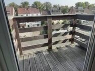 Tolle Dachgeschosswohnung mit Balkon in einem modernen Haus in Woltmershausen - Bremen