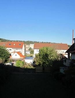 Gemütlich Wohnen in einer 2 Zimmerwohnung stadtnah mit Balkon, Kaminofen und 1 PKW-Stellplatz - Gernsbach