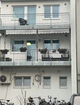 Wohnen in kleiner Gemeinschaft! Großzügige 4-Zimmer Wohnung zur Vermietung! WG geeignet! - Bad Oldesloe