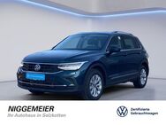 VW Tiguan, 2.0 TDI MOVE, Jahr 2024 - Salzkotten