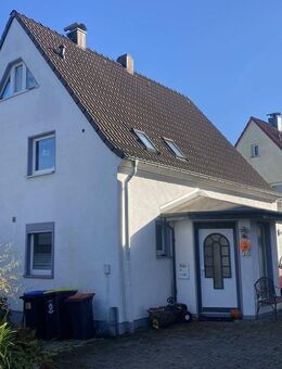 EFH in RS-Lüttringhausen mit Garten, Balkone und Garage - Remscheid