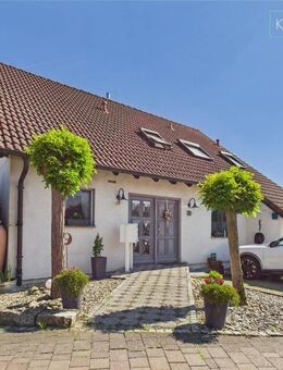 Mehrgenerationenhaus oder clevere Kapitalanlage mit Gartenbonus! - Gundelsheim (Baden-Württemberg)