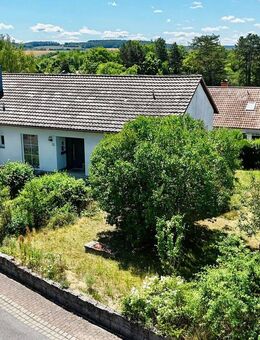 Wieder verfügbar + Reduziert + Gepflegtes Wohnhaus mit idyllischem Garten in Traumlage - Bad Neustadt (Saale)