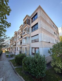 Gepflegte 3-ZKB Erdgeschosswohnung mit 2 Balkonen in Northeim - Northeim