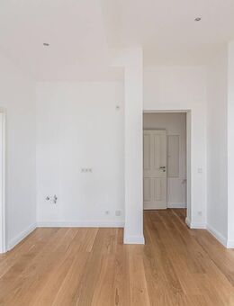 Stuckaltbau unweit vom KADEWE - Berlin