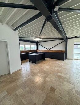 Penthousewohnung über Geschäftshaus - Nürtingen