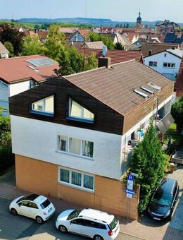 Charmante 2-Zimmer-Dachgeschosswohnung in Lauffen am Neckar - optimal geschnitten mit viel Potenzial - Lauffen (Neckar)