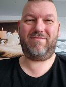 Suche eine nette weibliche Person zur gemeinsamen Freizeitgestaltung in 27476