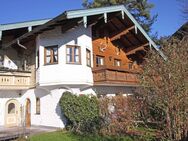 Obergeschoss-Wohnung mit Balkon und sehr schönem Bergblick - Grassau