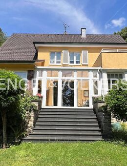 Herrschaftliche Villa in bevorzugter Wohnlage in Solingen- Widdert - Solingen (Klingenstadt)