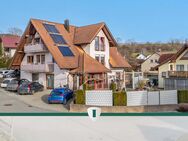 Attraktive Dachgeschosswohnung mit Balkon in schickem 3-Familienhaus in bevorzugter Lage von Beuren - Salem (Baden-Württemberg)