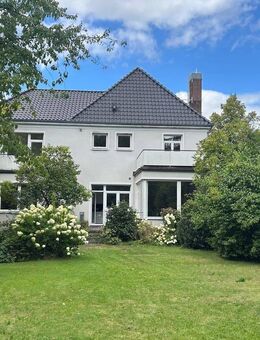 Villa mit Traumgarten - Hamburg