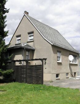 VIEL PLATZ FÜR FAMILIE UND IDEEN – Solides Einfamilienhaus - Großweitzschen