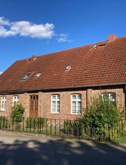 Viel Platz: Markanter Backsteinbau - Schmiede - Landwirtschaftliche Flächen separat..... - Gielow
