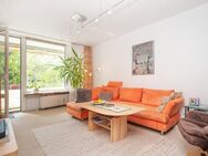 MAIER - Mit Wohnrecht: 3-Zimmer-WHG mit EBK, Westbalkon, Aufzug und TG - München