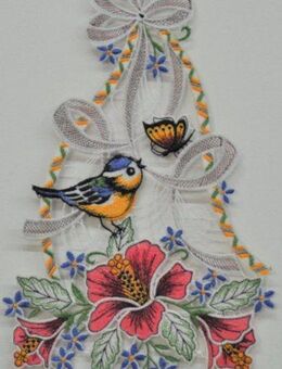 Stickereien Plauen Fensterbild Vogel mit Hibiskus