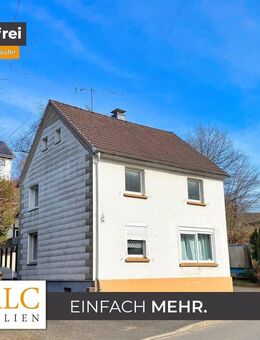 Zwei- bis Dreifamilienhaus + Bauoption! Wohnen, Arbeiten, Rendite in Wiehl im Bieterverfahren - Wiehl
