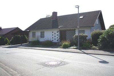 Sonnig gelegenes Einfamilienhaus mit Balkon in Erndtebrück