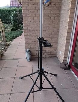 Stabiler, verstellbarer Fahrradmontageständer - Neuenhaus