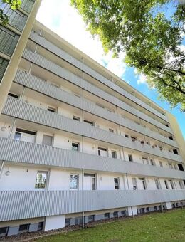 Bei VIVAWEST die Sonnenstrahlen auf dem eigenen Balkon genießen. - Duisburg