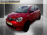 Renault Twingo, LIFE SCe 65 Start & Sto, Jahr 2020 - Brandenburg (Havel)