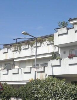 TOP 2 Zimmer Penthouse Wohnung mit großer Sonnenterrasse, Aufzug zur abgeschlossenen Wohnetage + PKW TG Stellplatz - Köln