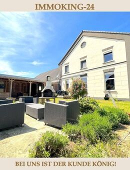 MASSIVES HAUS IN ZENTRALER LAGE! ++ TOP AUSSTATTUNG! ++ NEUE PHOTOVOLTAIK ANLAGE ++ - Kleve (Nordrhein-Westfalen)