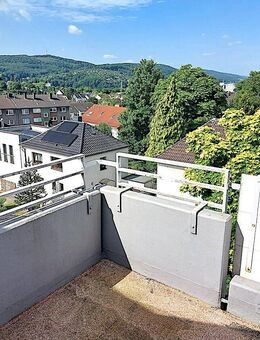 PROV.-FREI ! EXKLUSIVES PENTHOUSE IN FORM EINER DHH/RH , 4 Z., 4 Balkone, AUFZUG, GARAGE..UVM. in BEVORZUGTER LAGE +++ - Hagen (Stadt der FernUniversität)