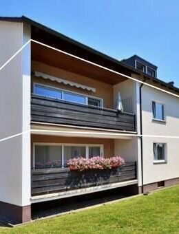 Schöne 4-Zimmer Wohnung OG, ohne Makler - Weiden (Oberpfalz)