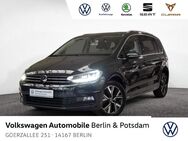 VW Touran, 2.0 TDI Highline, Jahr 2022 - Berlin