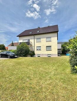 Helle 4-Zimmer DG Wohnung in Herzogenaurach ~ Einbauküche, Garage uvm. ~ Bezug ab 15.09.2025! - Herzogenaurach