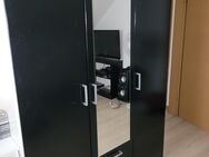 Jugendbett mit LED Beleuchtung und Schrank zu verschenken - Lautersheim