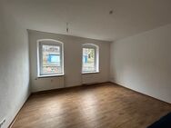 Helle 2-Zimmer-Wohnung mit Parkplatz zu vermieten! - Altenberg